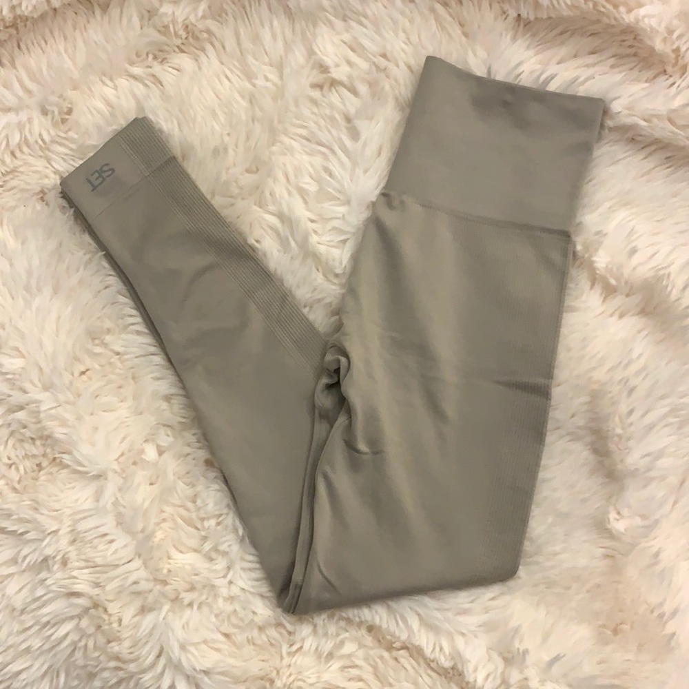 Set active leggings - moon dust - xs - never worn